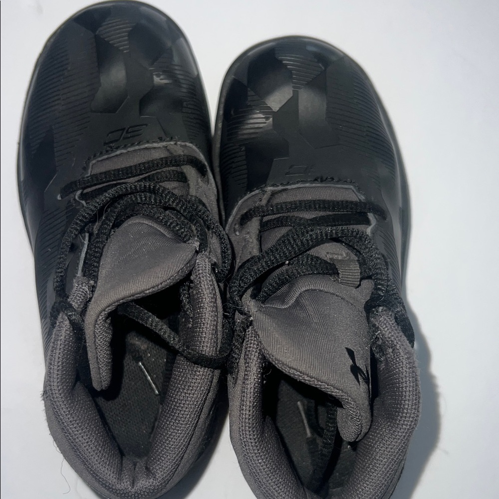 Under Armour Steph Curry’s  Black Sneakers Toddler size 9 - Picture 5 of 9